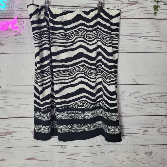 Chico's Black White Zebra Tribal Print Elastic Waist Straight Pencil Skirt Sz 3 - Picture 2 of 4